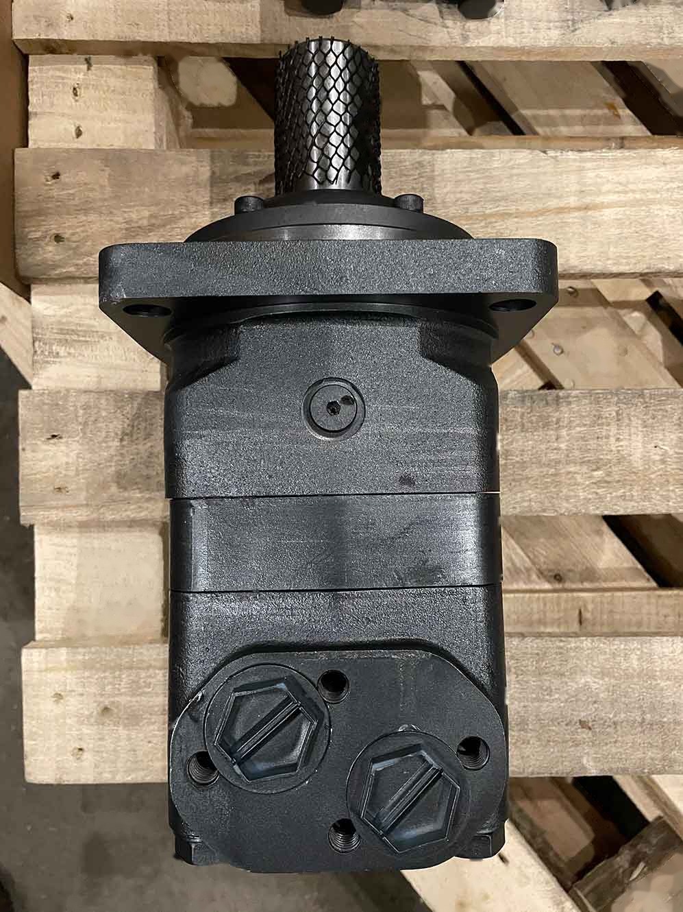 AWD MV630-4-A-D Гидромотор серии MV с объемом 630 см³